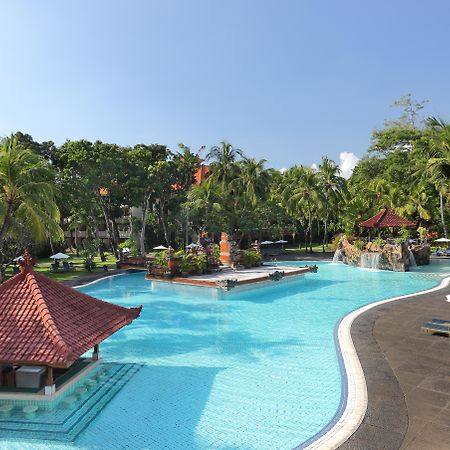 庫塔 宾当巴厘岛度假村酒店 外观 照片 The pool at the Royal Thai Beach Hotel